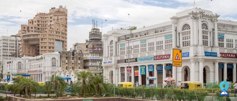 What are the amenities at coworking space in Central Delhi that customers look for?