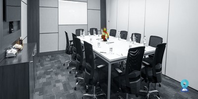 5 Must-Have Essential Items for Meeting Room
