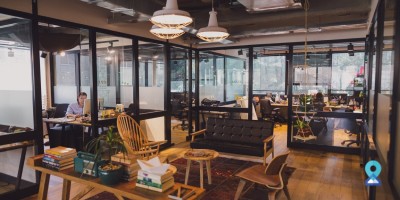 Why is connectivity important for a coworking space in Delhi?