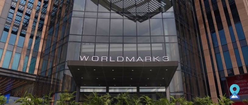 Which is the best location in Delhi for getting a seat in a serviced office