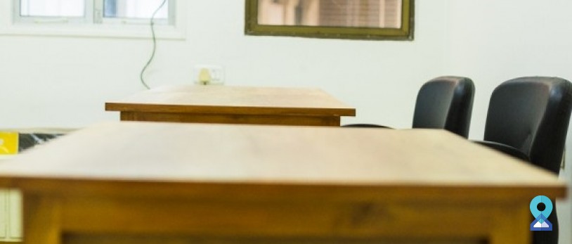 What conveniences we get in serviced offices?