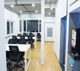 Co-Working Space in Majuragte, Surat